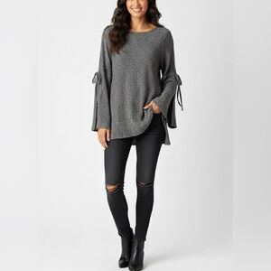 Suzanne Betro Marled Bell Sleeve Top Oversized Boho Grunge Knit Small Cozy